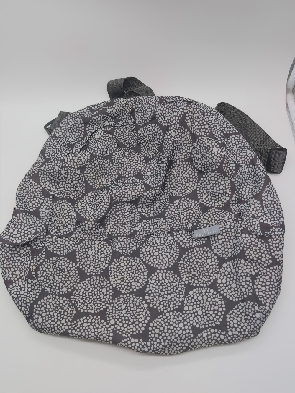 American Tourister Protege Black And White Patterned Women's Backpack 17x16